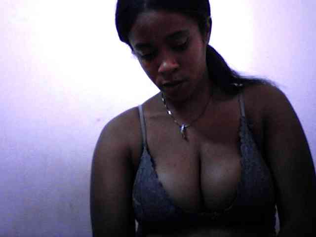 silviaLaBombe webcam
