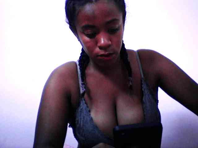 silviaLaBombe webcam