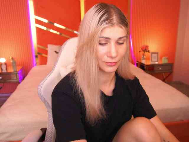 LenaLove webcam