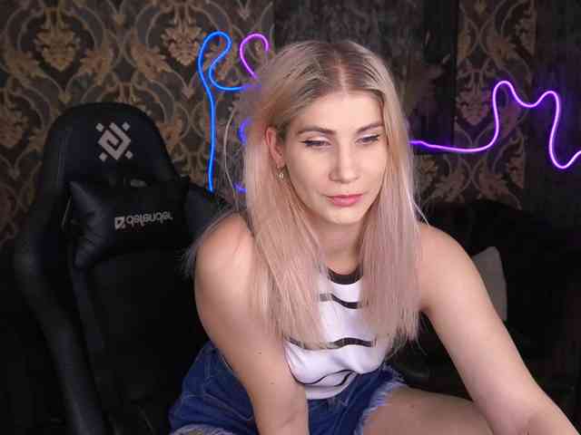 LenaLove webcam