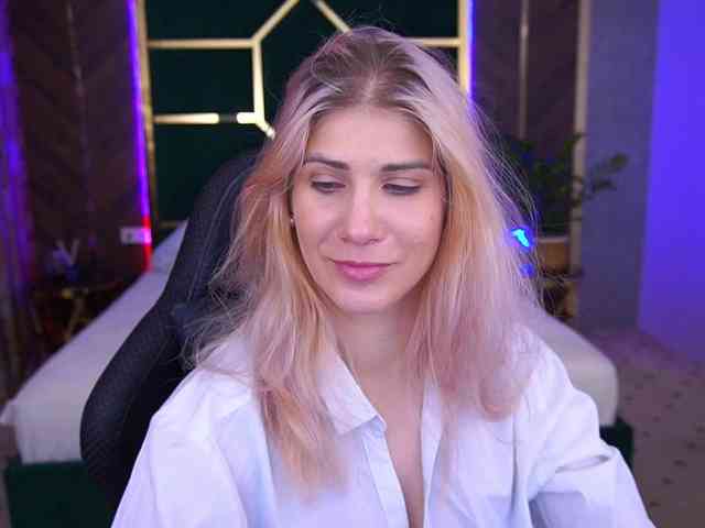 LenaLove webcam