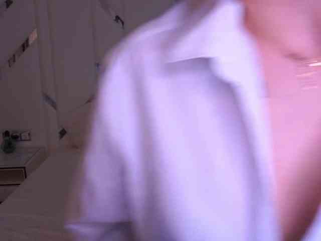 LenaLove webcam