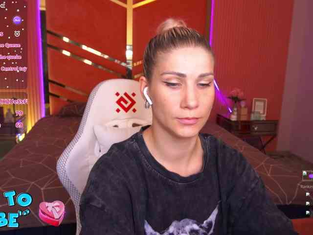 LenaLove webcam