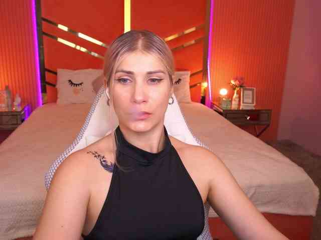 LenaLove webcam