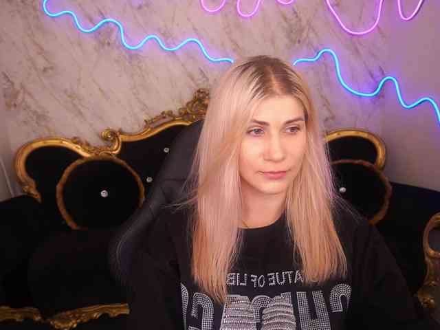 LenaLove webcam