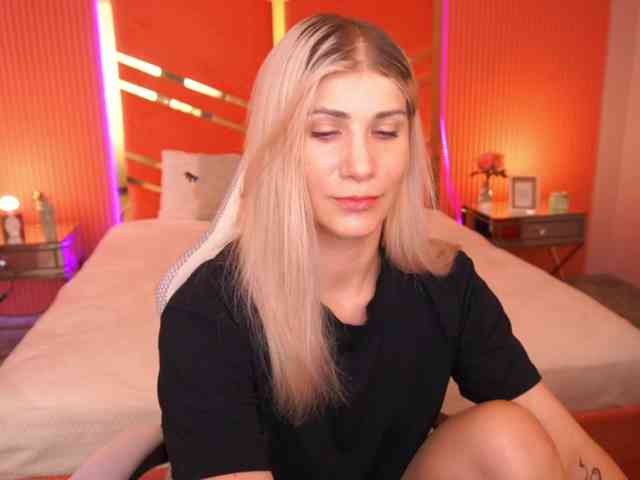 LenaLove webcam