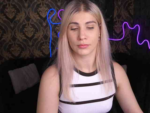 LenaLove webcam