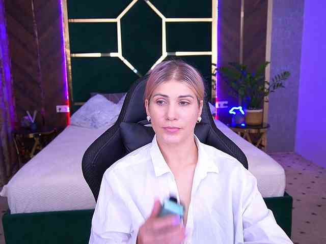 LenaLove webcam
