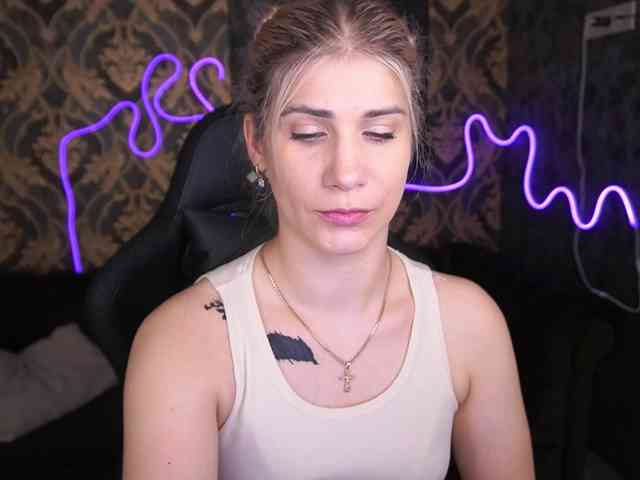 LenaLove webcam