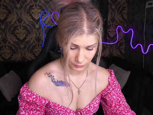 LenaLove webcam