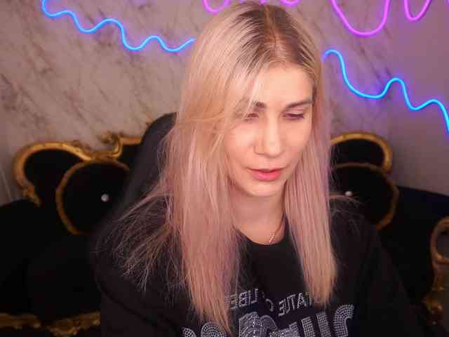 LenaLove webcam
