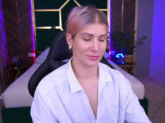 LenaLove webcam