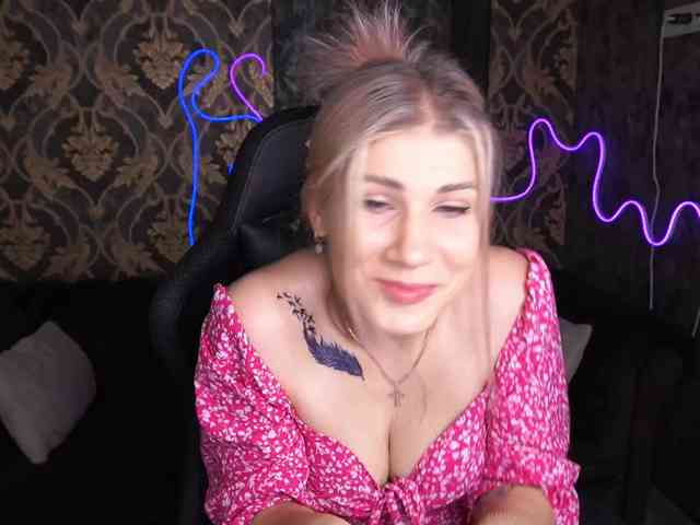 LenaLove webcam