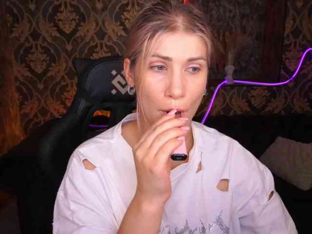LenaLove webcam