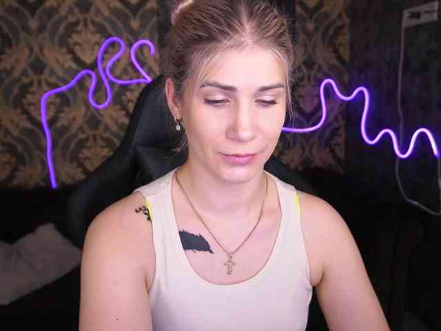 LenaLove webcam