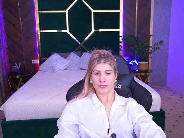 LenaLove webcam