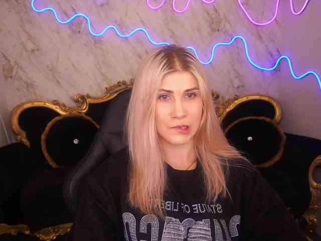 sexy chat room CassandraGood