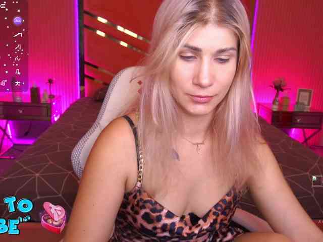 LenaLove webcam