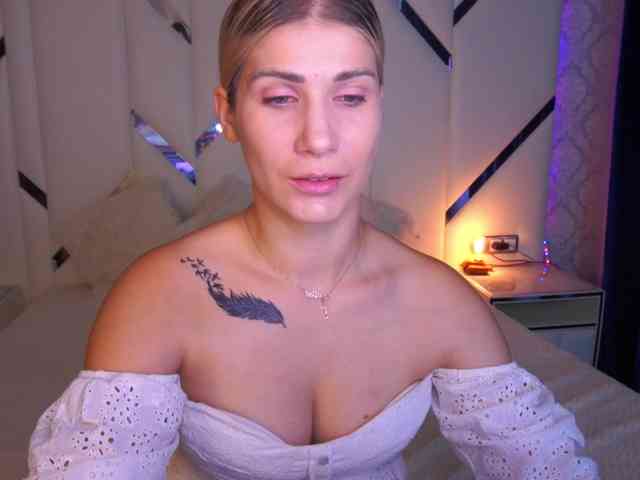 LenaLove webcam