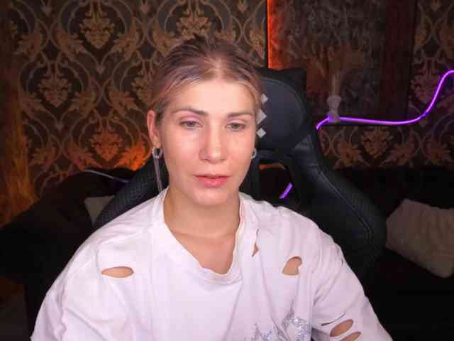 LenaLove webcam