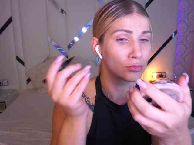 LenaLove webcam
