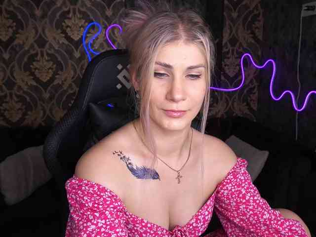 LenaLove webcam