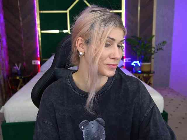 LenaLove webcam