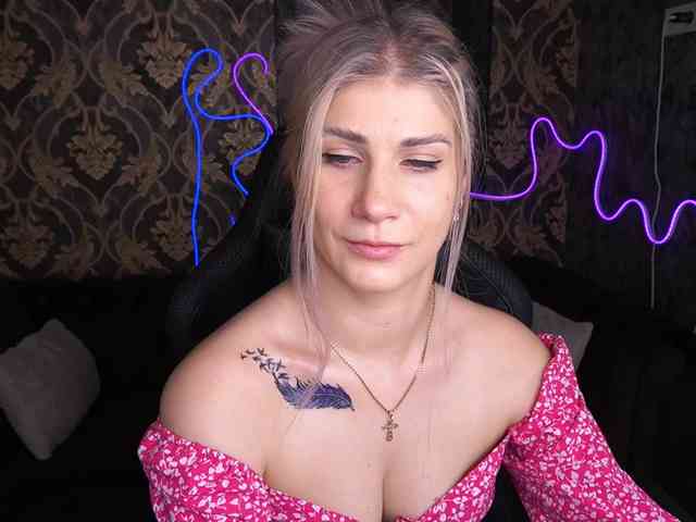 LenaLove webcam