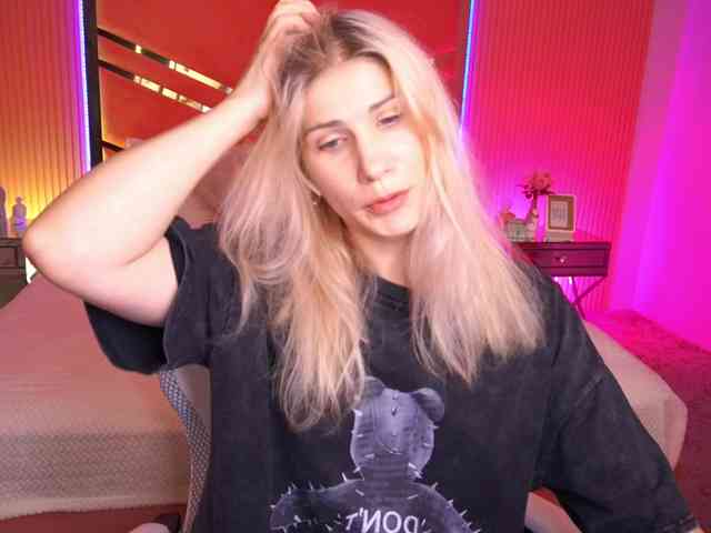 LenaLove webcam