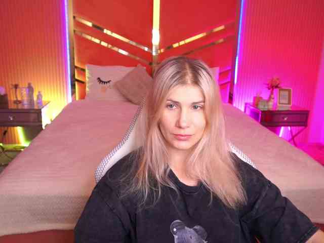 LenaLove webcam