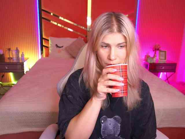 LenaLove webcam