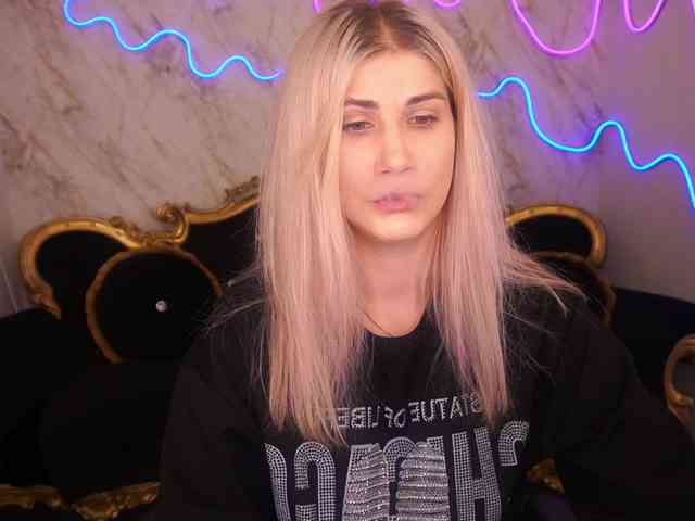 LenaLove webcam