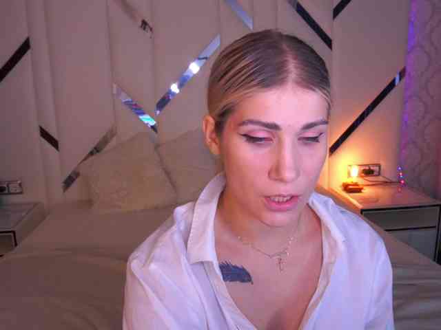 LenaLove webcam