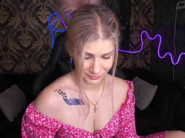 LenaLove webcam