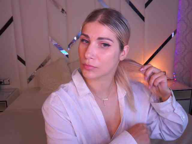 LenaLove webcam