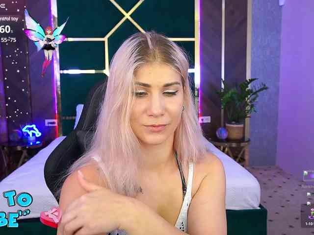 LenaLove webcam