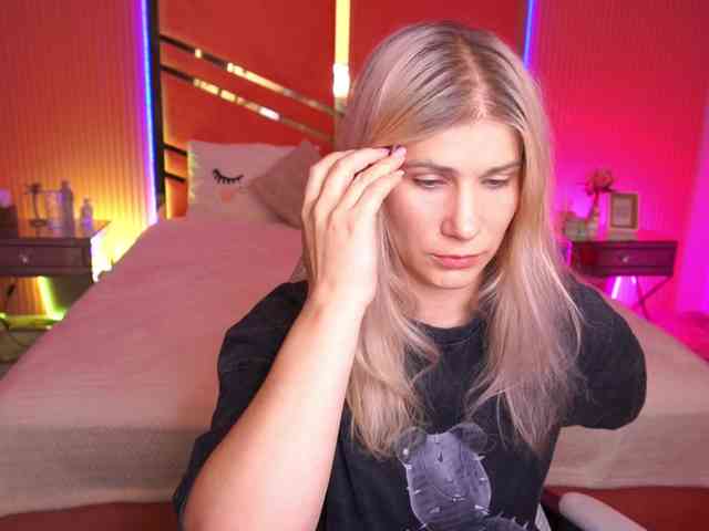 LenaLove webcam