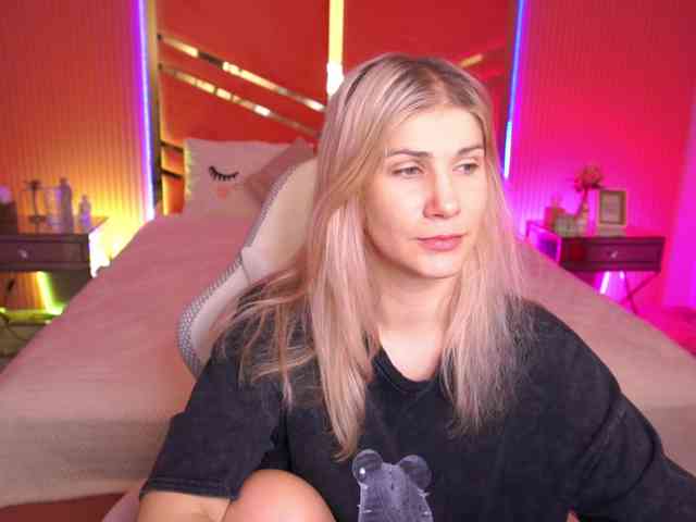 LenaLove webcam