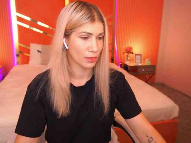 LenaLove webcam