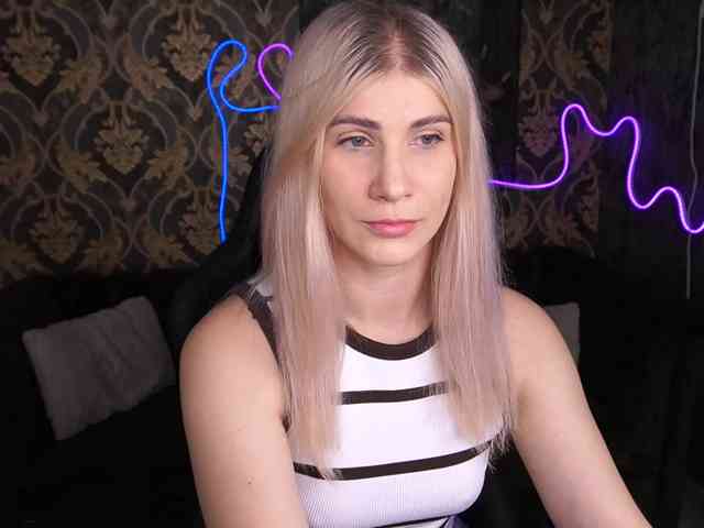 LenaLove webcam