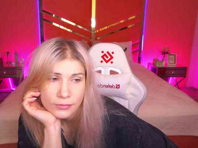 LenaLove webcam