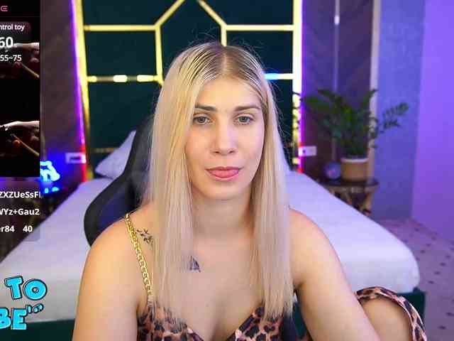 LenaLove webcam