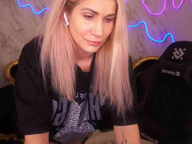 LenaLove webcam