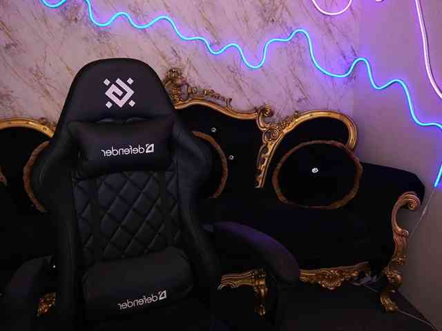 LenaLove webcam
