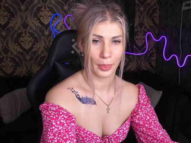 LenaLove webcam