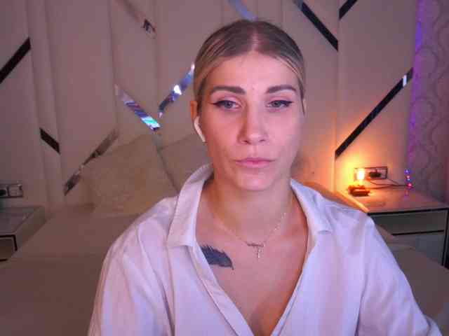 LenaLove webcam