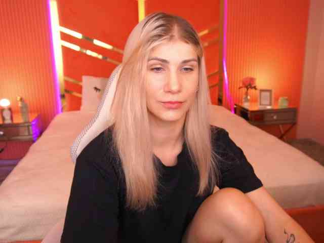 LenaLove webcam
