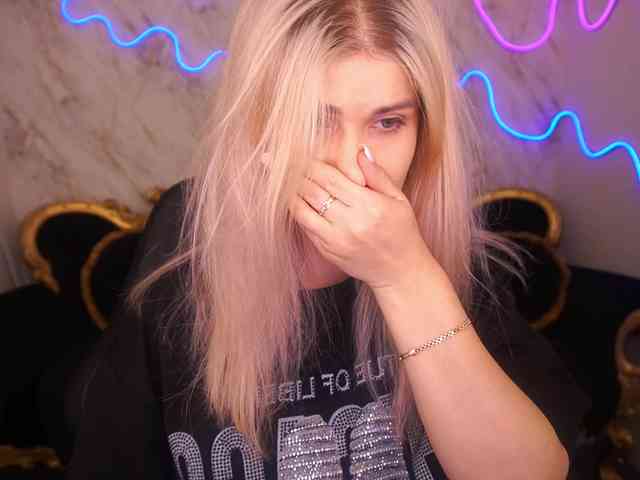 LenaLove webcam