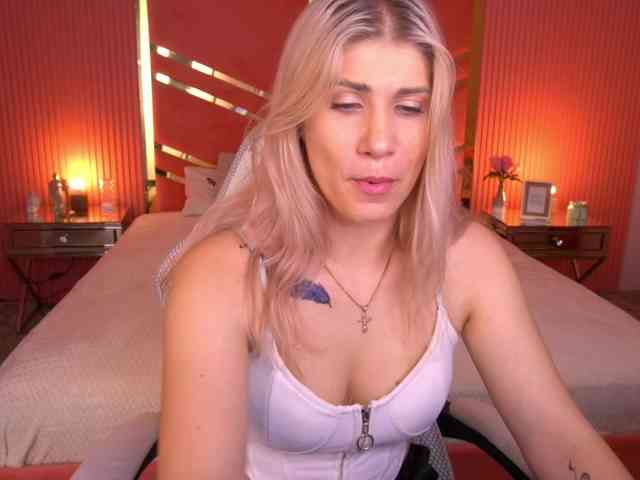 LenaLove webcam