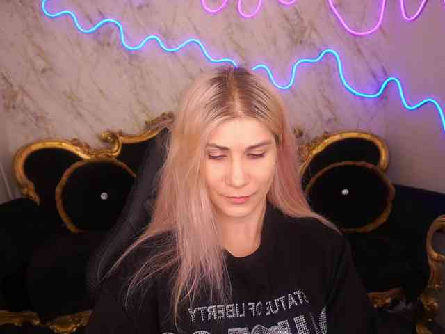 LenaLove webcam